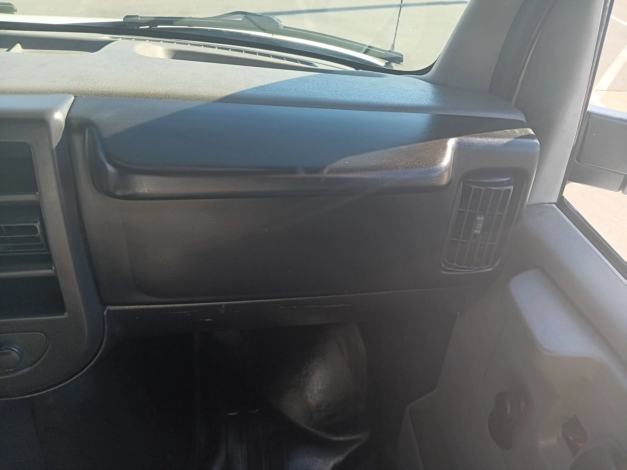 Used 2010 Chevrolet Express 3500 RWD image 11
