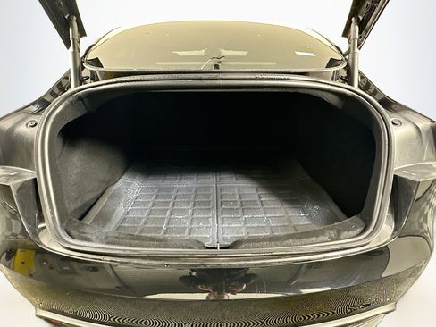 Used 2025 Tesla Model 3 Long Range image 28