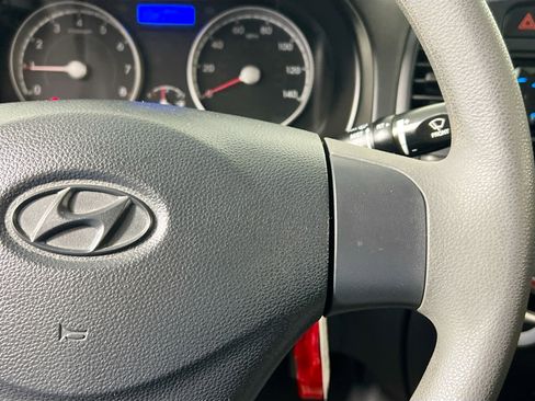 Used 2010 Hyundai Accent Hatchback image 19