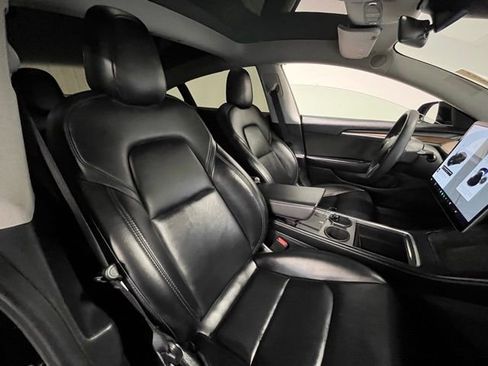 Used 2022 Tesla Model 3 Long Range image 9