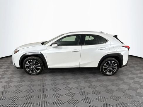 Used 2020 Lexus UX 200 w/ Accessory Package FWD image 5