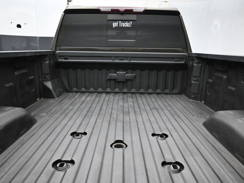 Used 2022 Chevrolet Silverado 3500 LTZ w/ LTZ Convenience Package AWD/4WD image 7