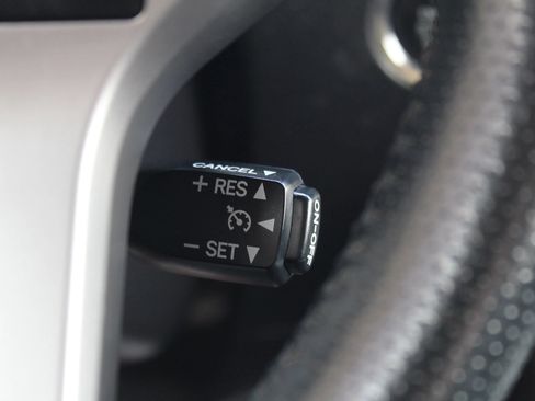 Used 2015 Toyota 4Runner Limited AWD/4WD image 31