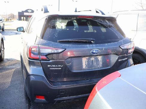 Used 2023 Subaru Outback Premium image 17