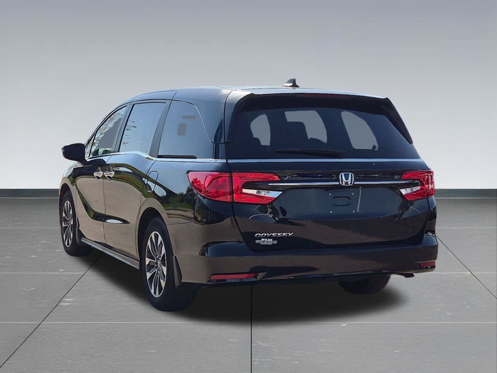 Used 2024 Honda Odyssey EX-L image 4