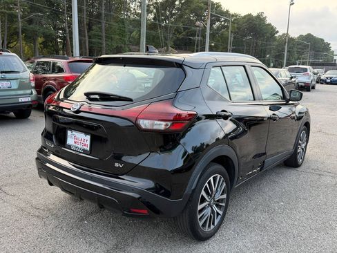 Used 2021 Nissan Kicks SV FWD image 6