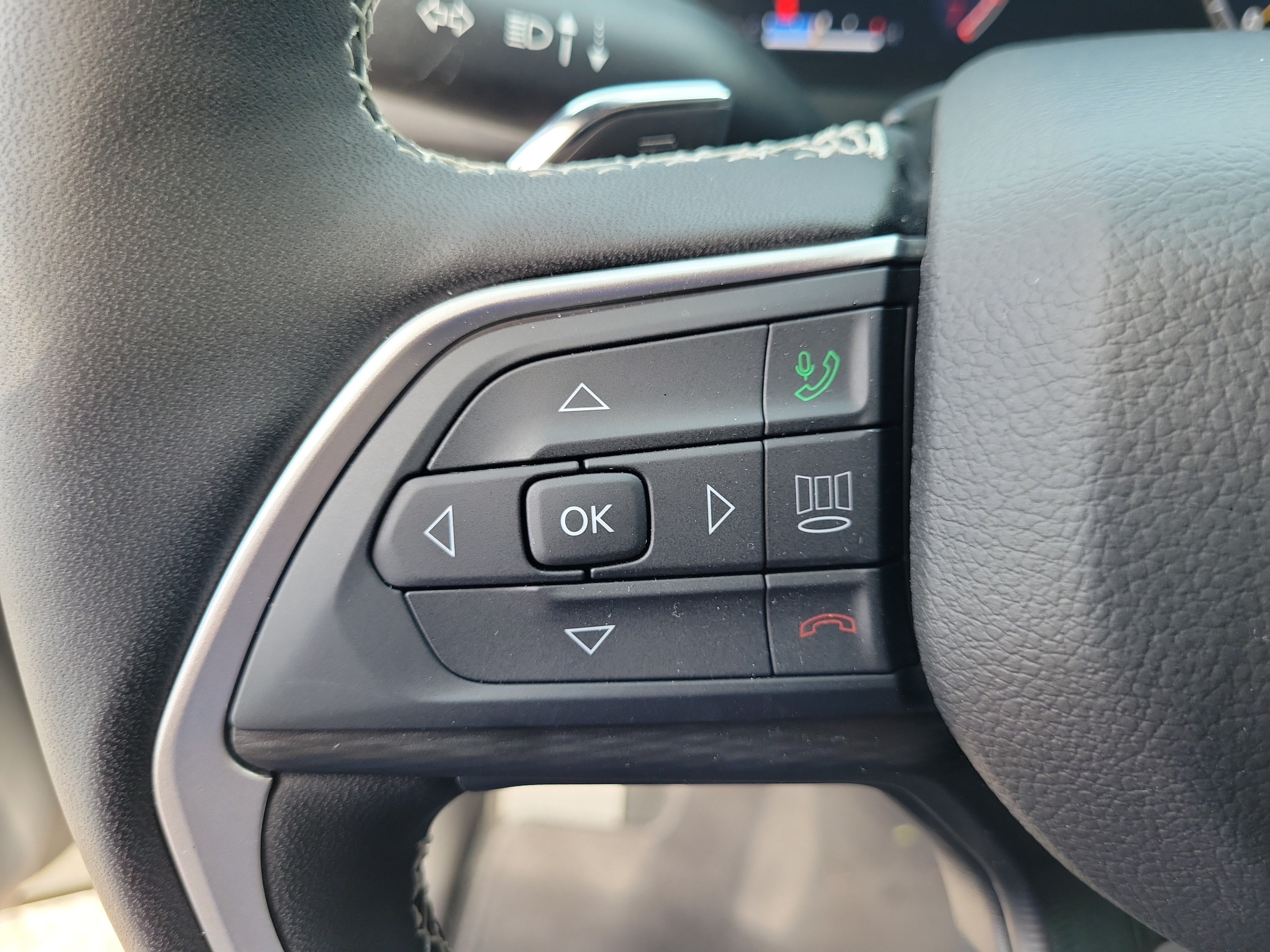 Used 2026 Jeep Grand Cherokee L 2WD image 19