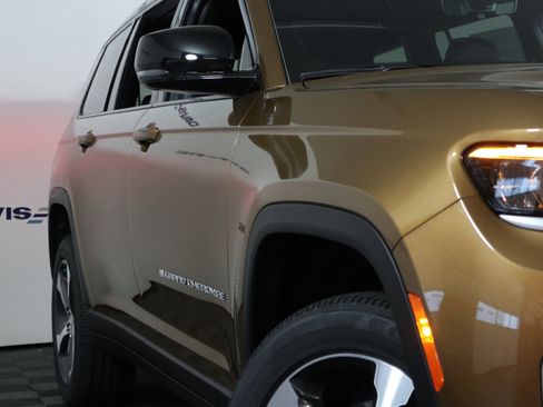 New 2026 Jeep Grand Cherokee L Limited AWD/4WD image 3