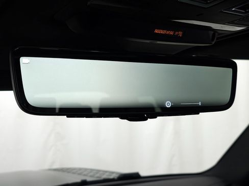 Used 2024 Land Rover Defender 130 X image 27