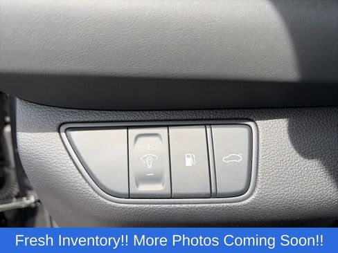 Used 2026 Genesis G70 2.5T RWD image 12