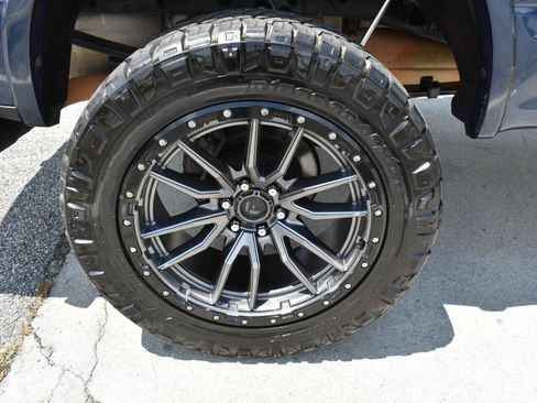 Used 2016 Ford F150 Lariat w/ Equipment Group 502A Luxury AWD/4WD image 30