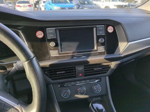 Certified 2024 Volkswagen Jetta S FWD image 6