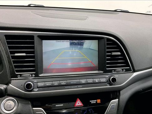 Used 2017 Hyundai Elantra Limited w/ Limited Tech Package 04 image 30