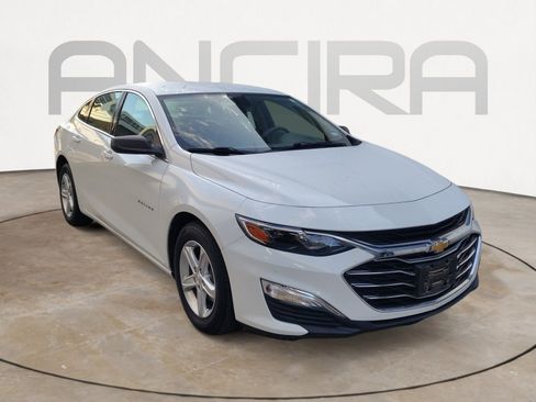 Used 2020 Chevrolet Malibu LS FWD image 4