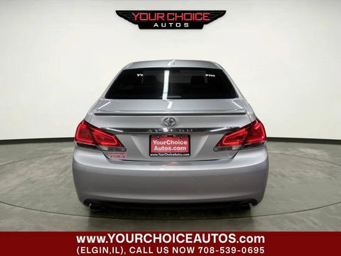 Used 2011 Toyota Avalon FWD image 4