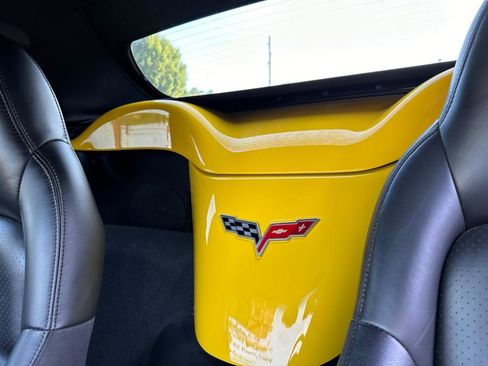 Used 2005 Chevrolet Corvette Convertible w/ Preferred Equipment Group image 12