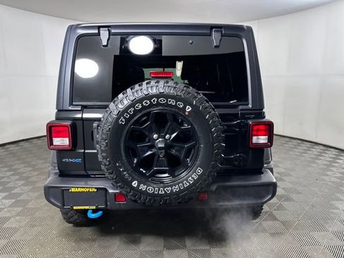 Used 2023 Jeep Wrangler Unlimited w/ Cold Weather Group image 4