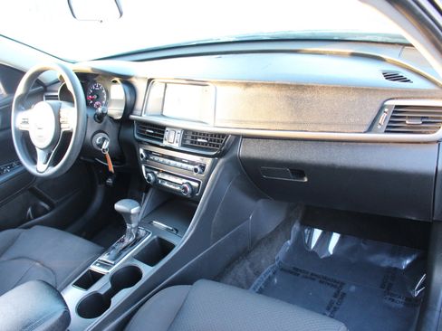 Used 2018 Kia Optima LX image 37