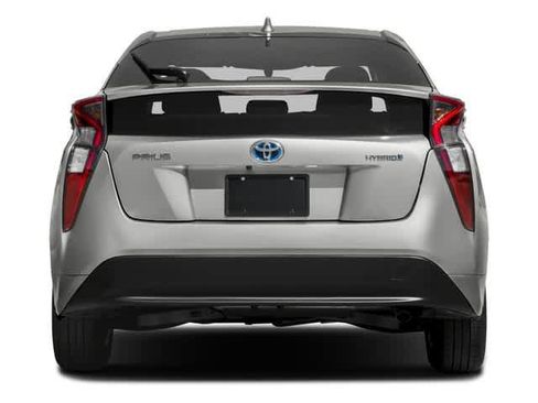 Used 2017 Toyota Prius Four FWD image 8