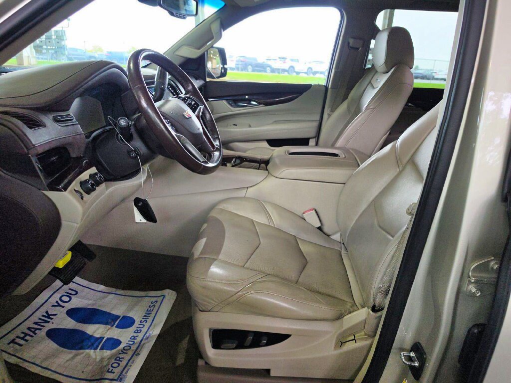 Used 2015 Cadillac Escalade ESV Premium AWD/4WD image 10