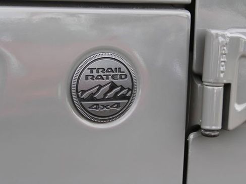 Used 2023 Jeep Wrangler Sport image 8