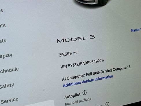 Used 2023 Tesla Model 3 Standard Range image 18