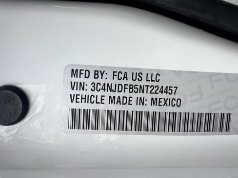 Used 2022 Jeep Compass Latitude w/ Sun and Sound Group image 35