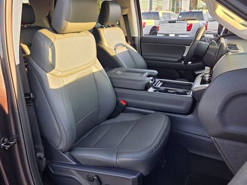 New 2026 Ford Expedition Active RWD image 16