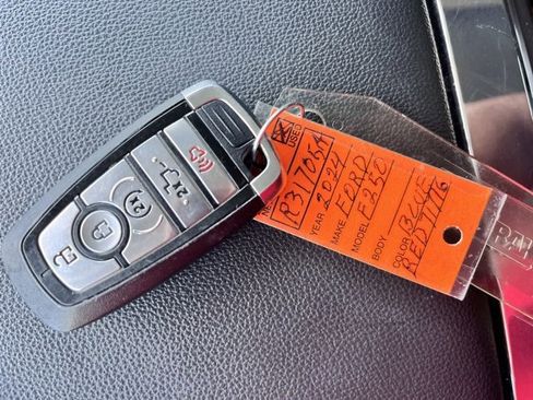 Used 2024 Ford F250 Lariat w/ Lariat Ultimate Package image 11