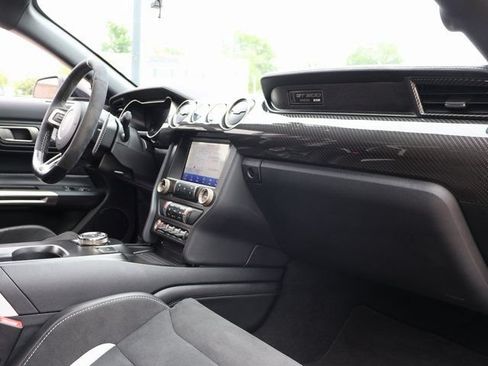 Used 2021 Ford Mustang Shelby GT500 w/ Technology Package RWD image 9