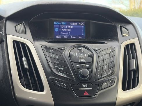 Used 2012 Ford Focus SEL image 20