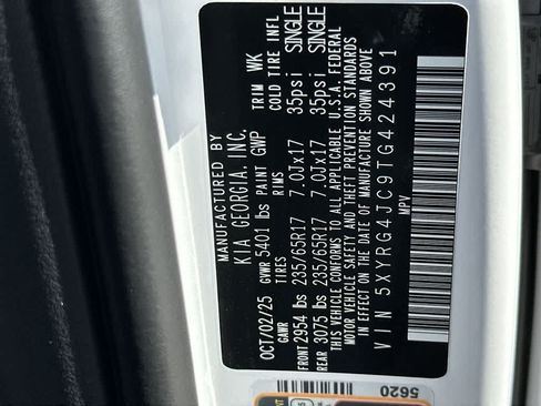 Certified 2026 Kia Sorento LX FWD image 29