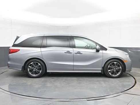 Used 2023 Honda Odyssey Elite image 11