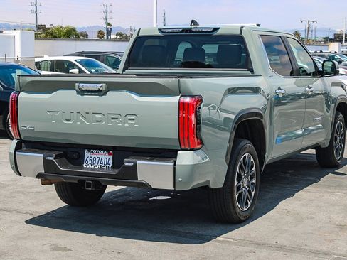 Used 2024 Toyota Tundra Limited AWD/4WD image 9