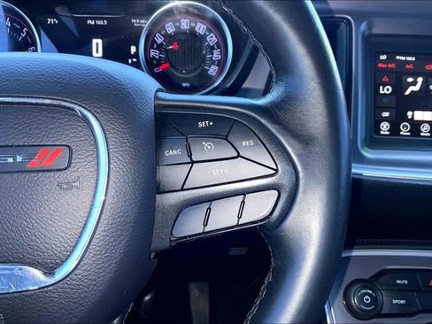 Used 2019 Dodge Challenger SXT RWD image 21