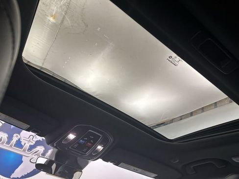 New 2026 Jeep Grand Cherokee Altitude image 18