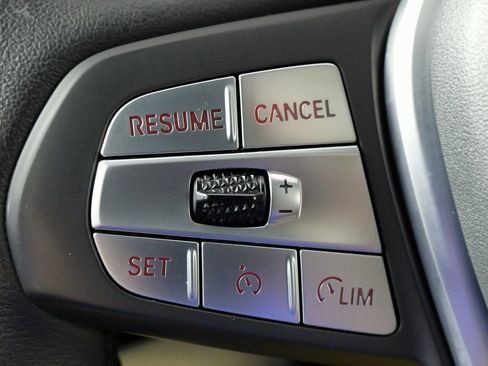 Used 2022 BMW X4 xDrive30i w/ Convenience Package image 49