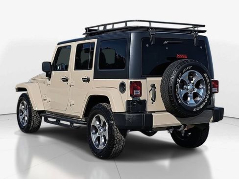 Used 2016 Jeep Wrangler Unlimited Sahara image 7