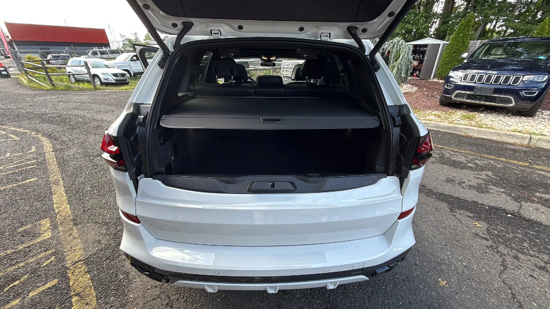 Used 2024 BMW X5 M60i w/ Climate Comfort Package AWD/4WD image 42