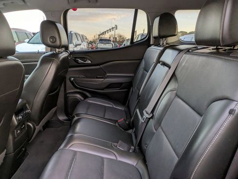 Used 2021 GMC Acadia SLT image 15