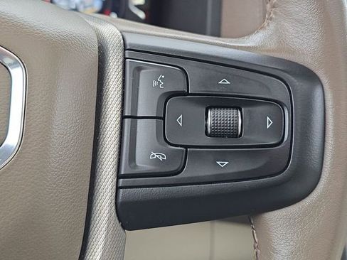 Used 2022 GMC Yukon XL Denali image 22