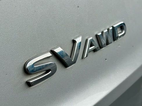 Used 2022 Nissan Rogue SV image 16