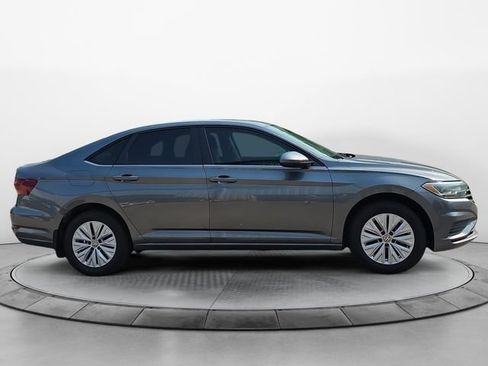 Used 2019 Volkswagen Jetta S w/ Driver Assistance Package FWD image 4
