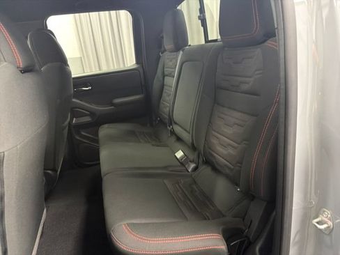 Used 2024 Nissan Frontier PRO-4X w/ Technology Package AWD/4WD image 11