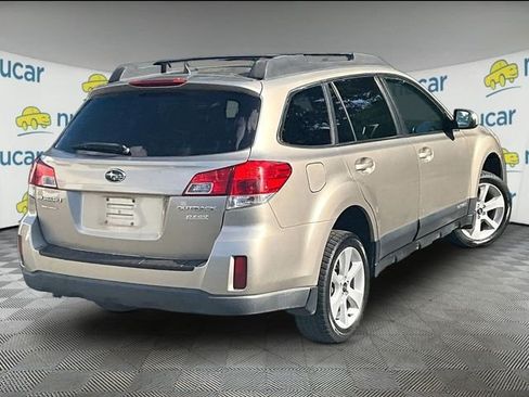 Used 2014 Subaru Outback 2.5i Premium AWD/4WD image 13