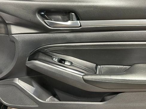 Used 2020 Nissan Altima 2.5 SL AWD/4WD image 17