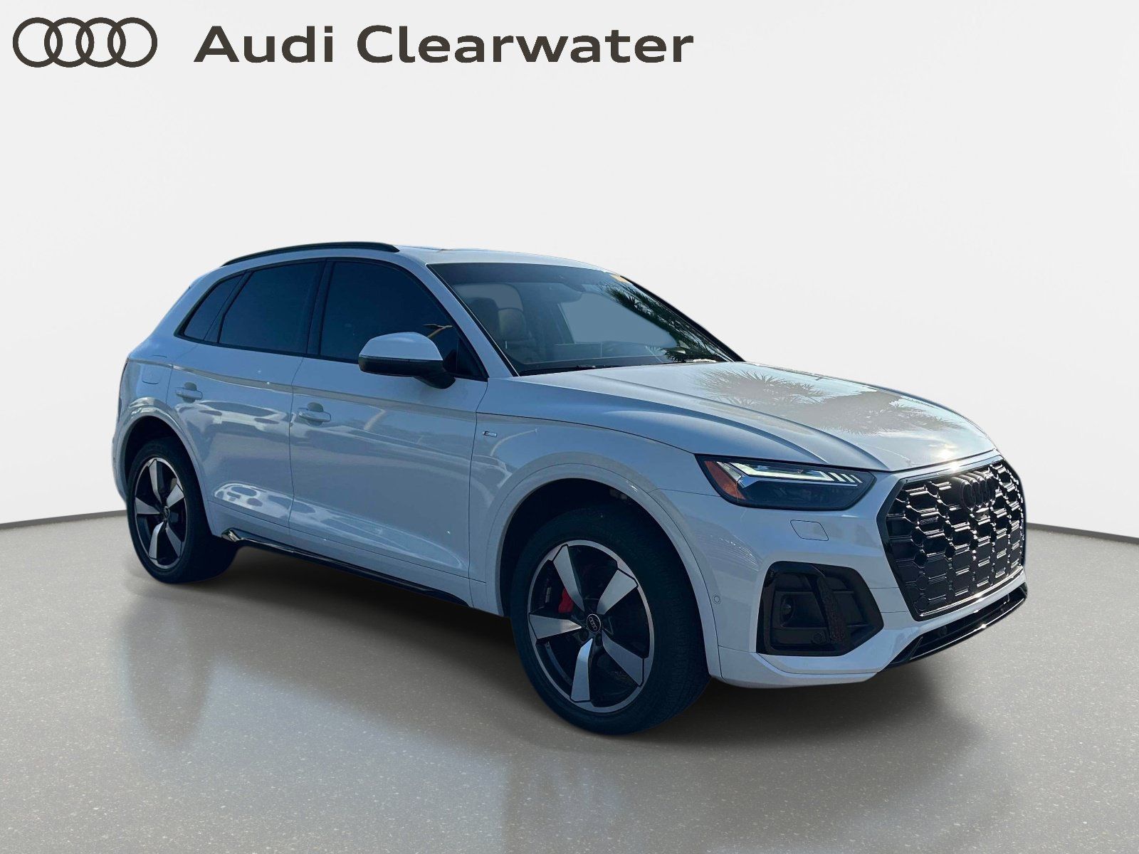 Used 2024 Audi Q5 2.0T Prestige w/ Prestige Package AWD/4WD image 4