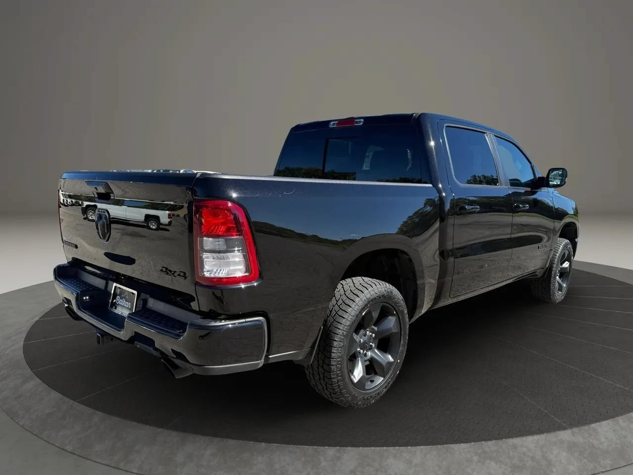 Used 2019 RAM 1500 Big Horn AWD/4WD image 4