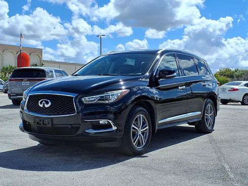 Used 2020 INFINITI QX60 Luxe w/ Essential Package image 3