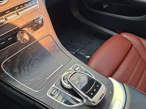 Used 2015 Mercedes-Benz C 400 4MATIC image 16